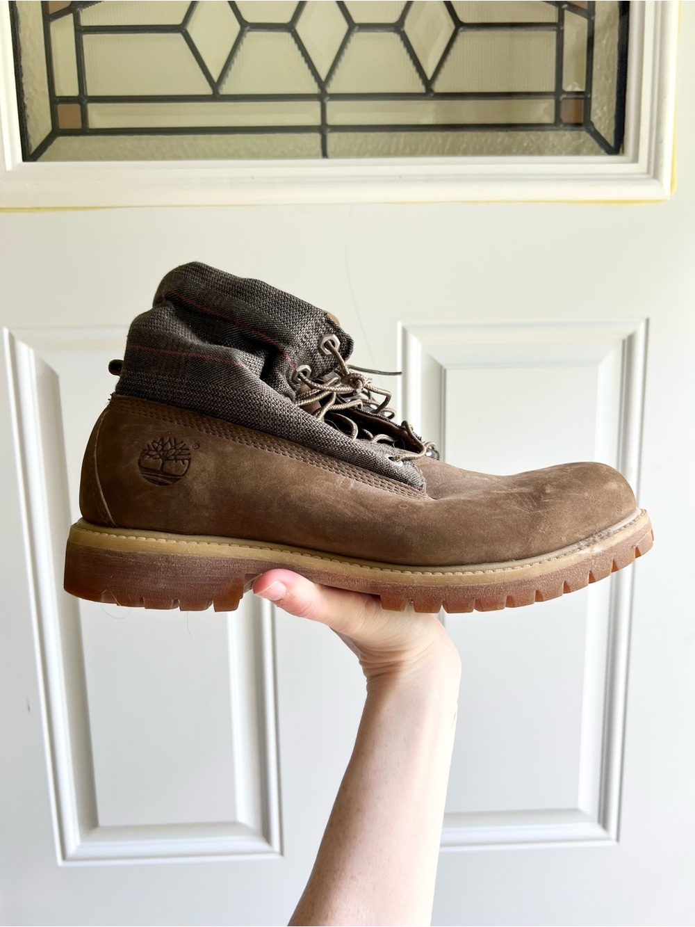 Timberland Roll Top Leather Lace Up Boots in Plaid Top - Picture 2 of 8